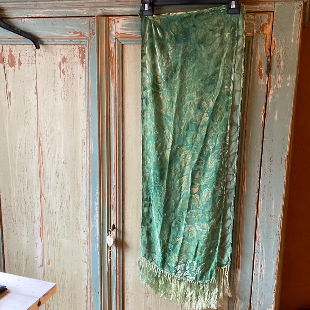 Silk velvety particular sheer scarf NWOT